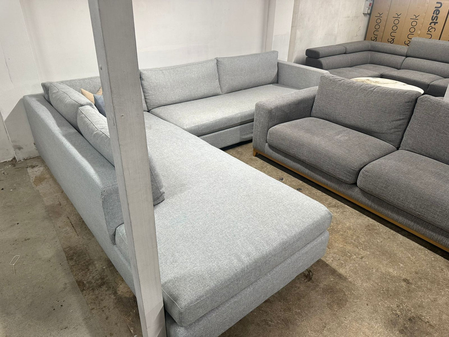 ⭐️ Australian made Corner 5 seater Sofa | Pre-owned – Like new condition | Delivery Sydney wide