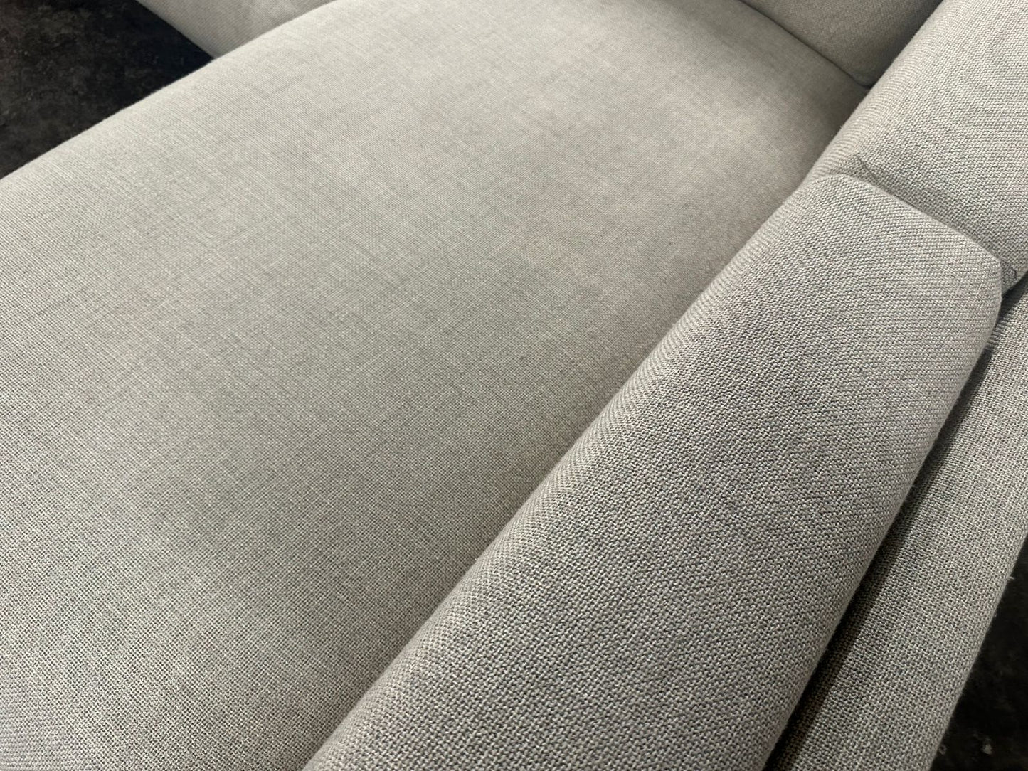 ⭐️ Beige L-shape Sofa | Pre-owned – Like new condition | Delivery Sydney wide
