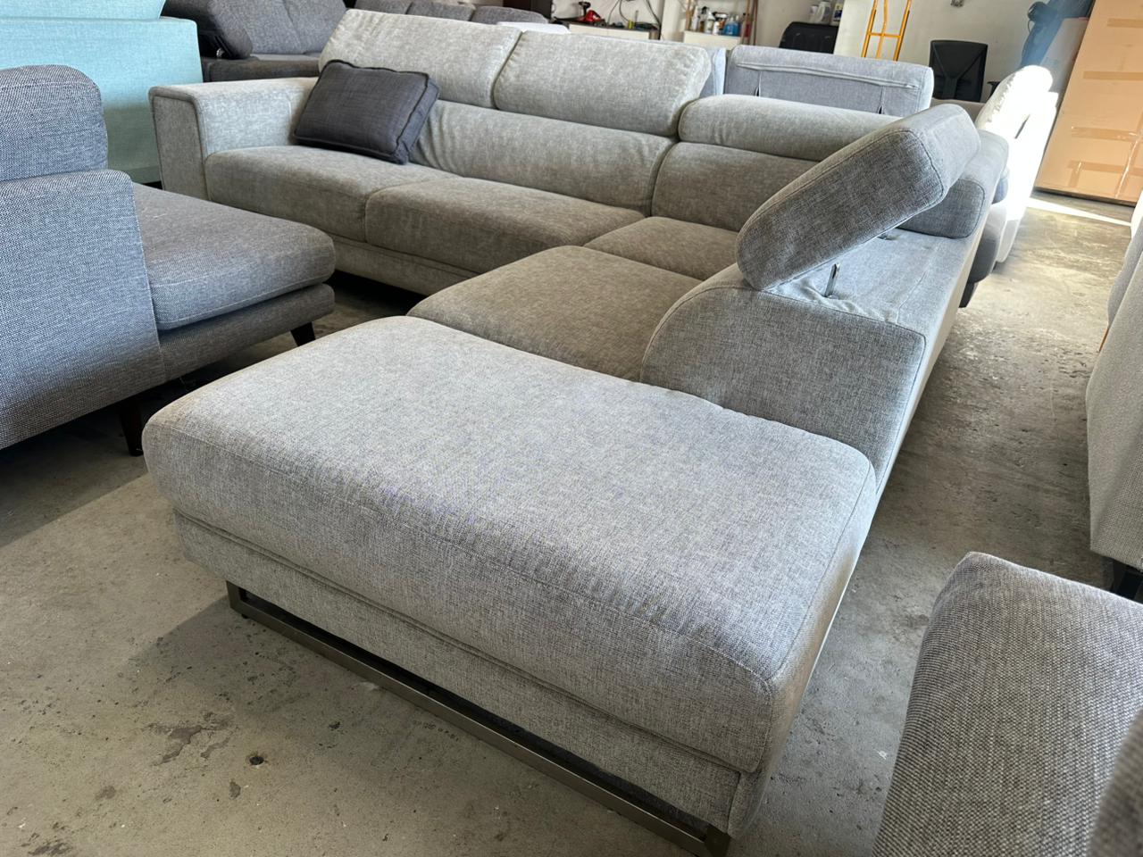 ⭐️ Nick Scali adjustable headrest Corner Sofa | Pre-owned - Like new condition | Delivery Sydney wide
