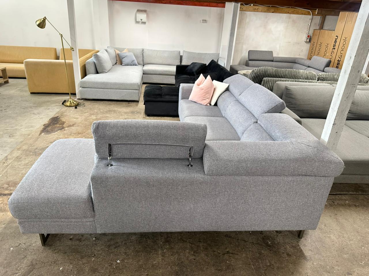 ⭐️ Nick Scali adjustable headrest Corner Sofa | Pre-owned - Like new condition | Delivery Sydney wide