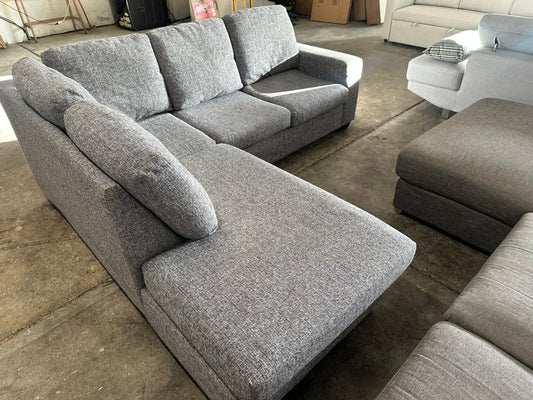 ⭐️ Corner sofa | Pre-owned - Like new condition | Delivery Sydney wide