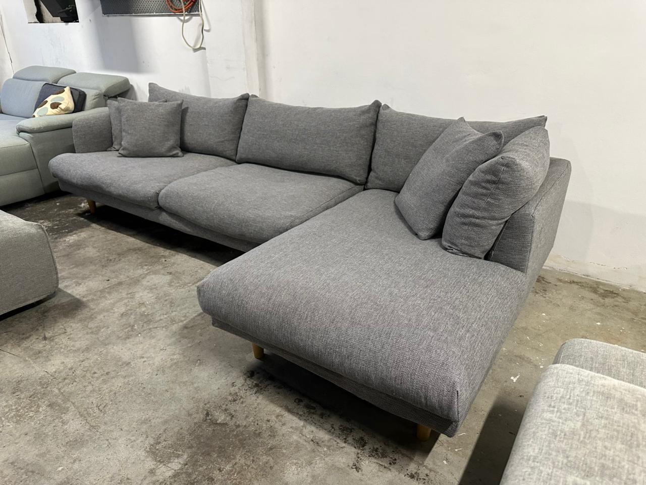 ⭐️ Lounge Lovers Hampton L-shape Sofa – Good condition | SYDNEY WIDE DELIVERY