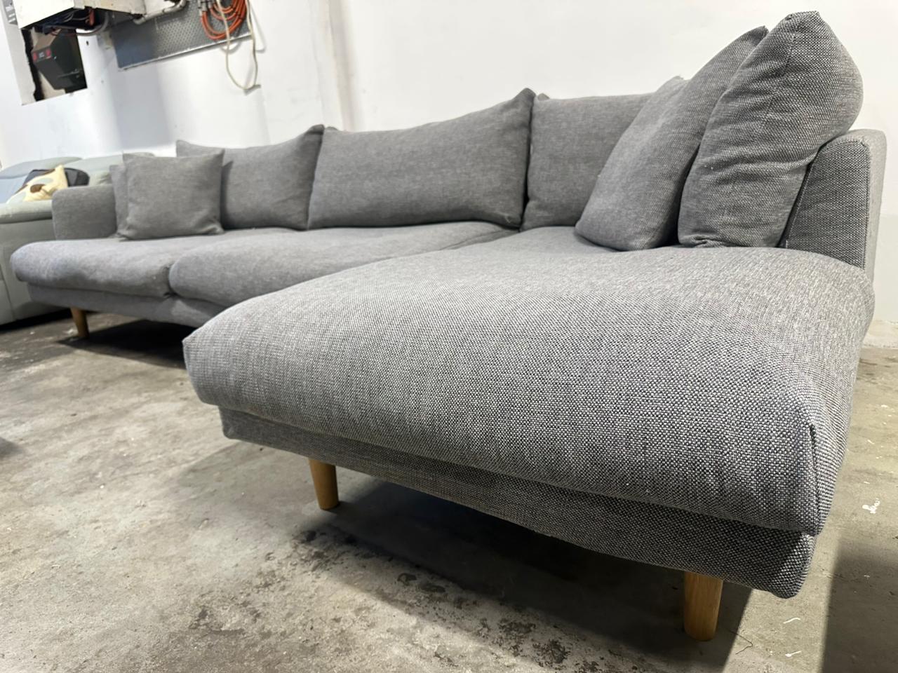 ⭐️ Lounge Lovers Hampton L-shape Sofa – Good condition | SYDNEY WIDE DELIVERY