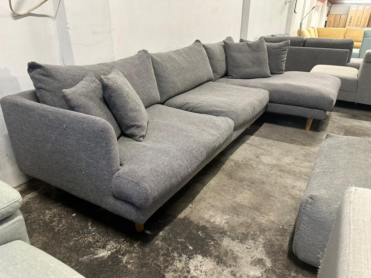 ⭐️ Lounge Lovers Hampton L-shape Sofa – Good condition | SYDNEY WIDE DELIVERY