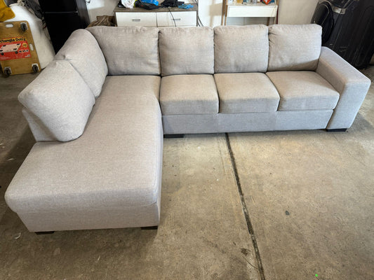 ⭐️ Beige L-shape Sofa | Pre-owned – Steam cleaned | SYDNEY WIDE DELIVERY