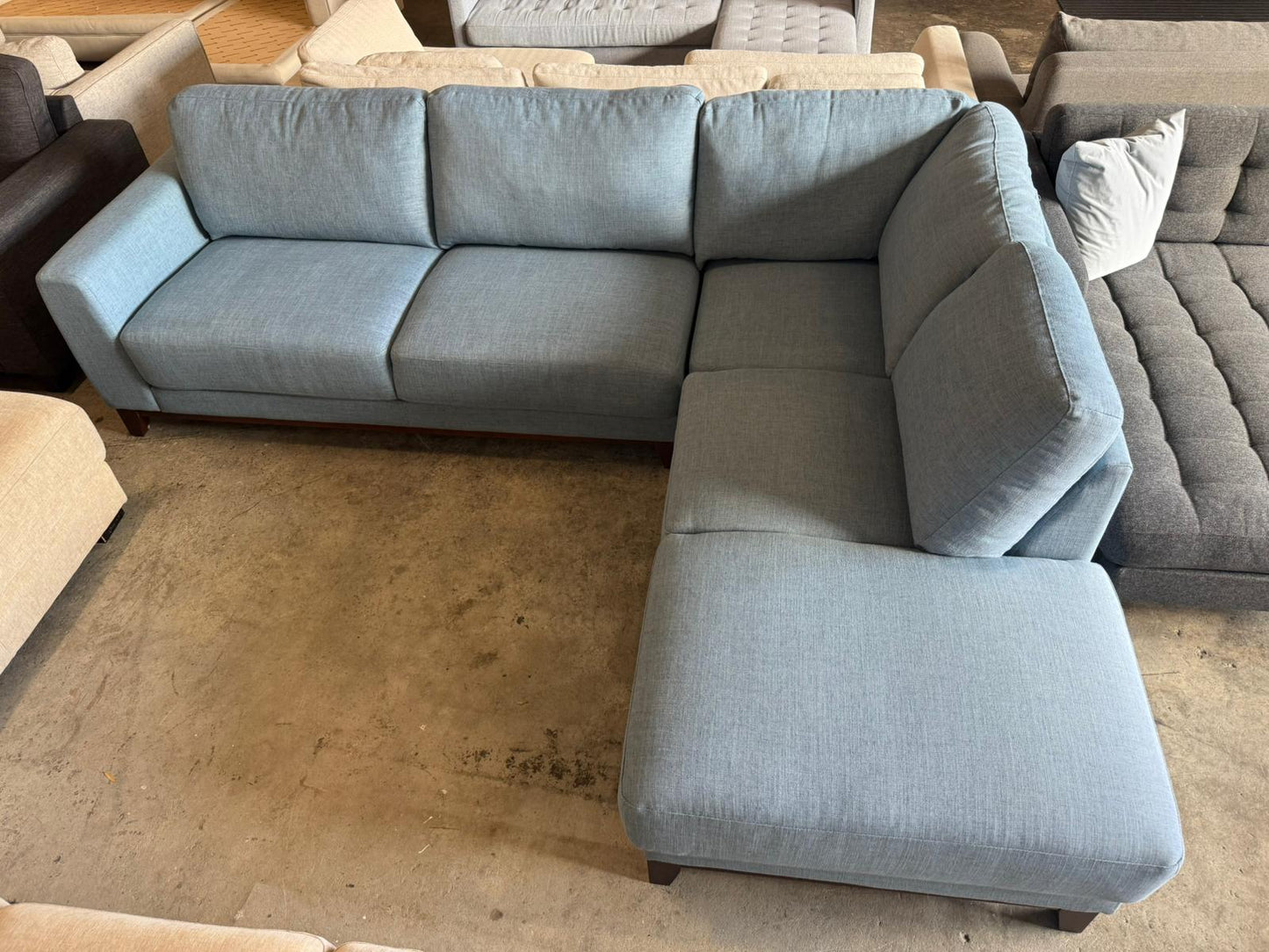 πL-SHAPE SOFA β LIMITED STOCK π