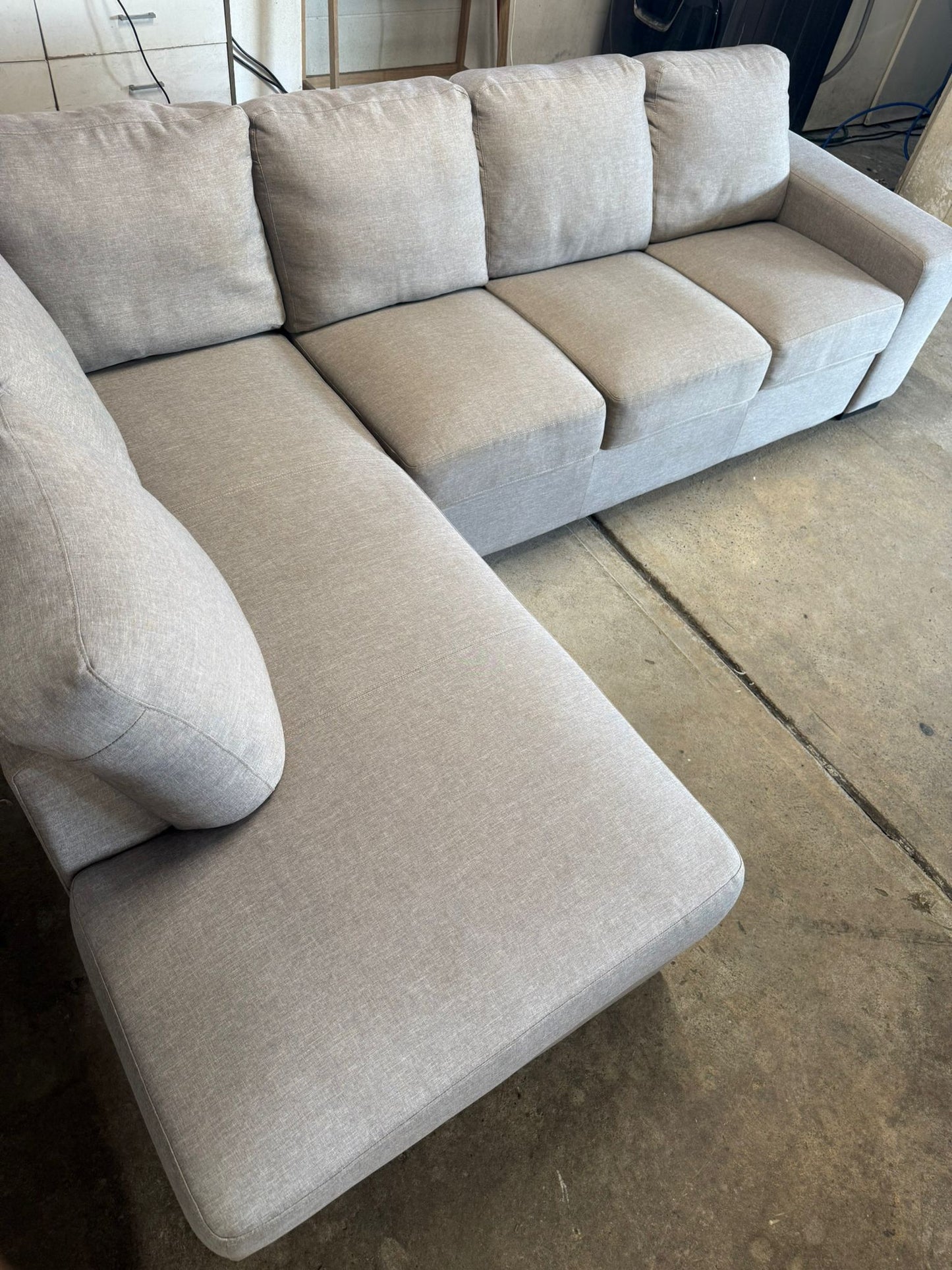 ⭐️ L-shape Sofa - Limited stock ⭐️