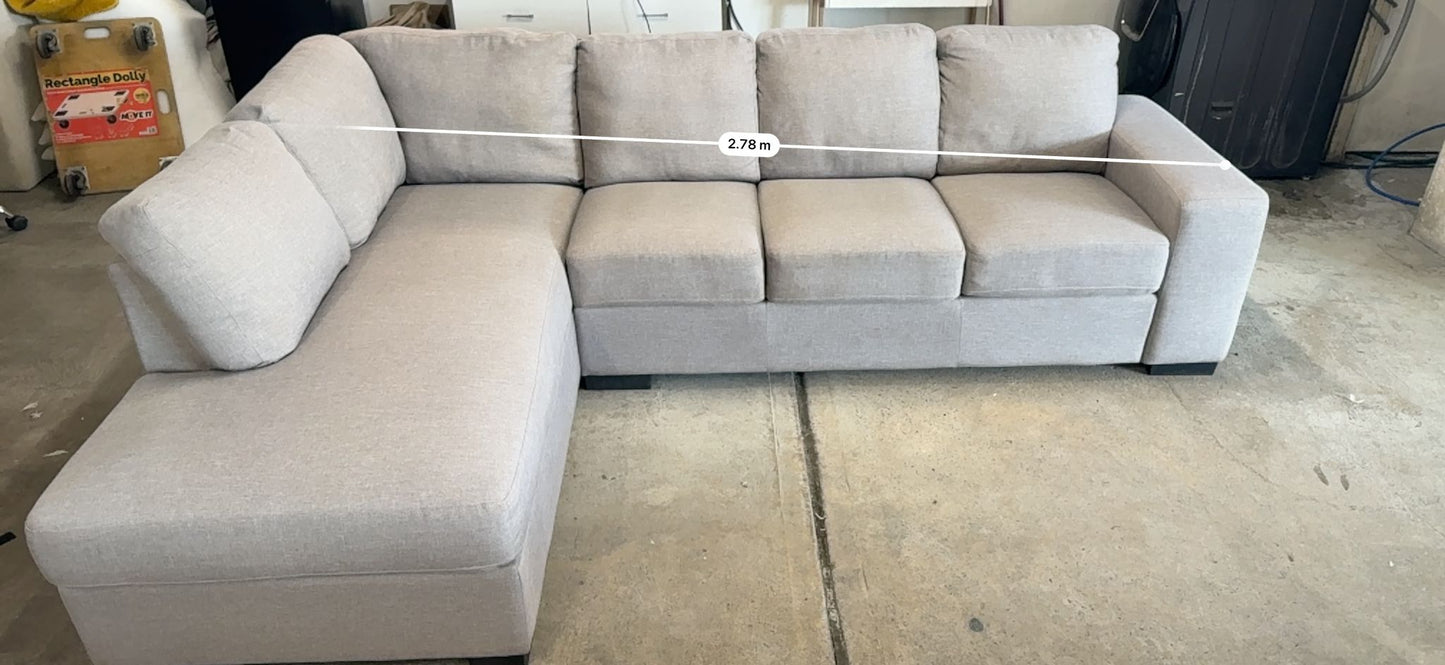 ⭐️ L-shape Sofa - Limited stock ⭐️