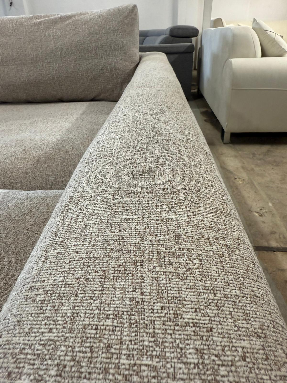 π Long Island with Ottoman β LIMITED STOCK π