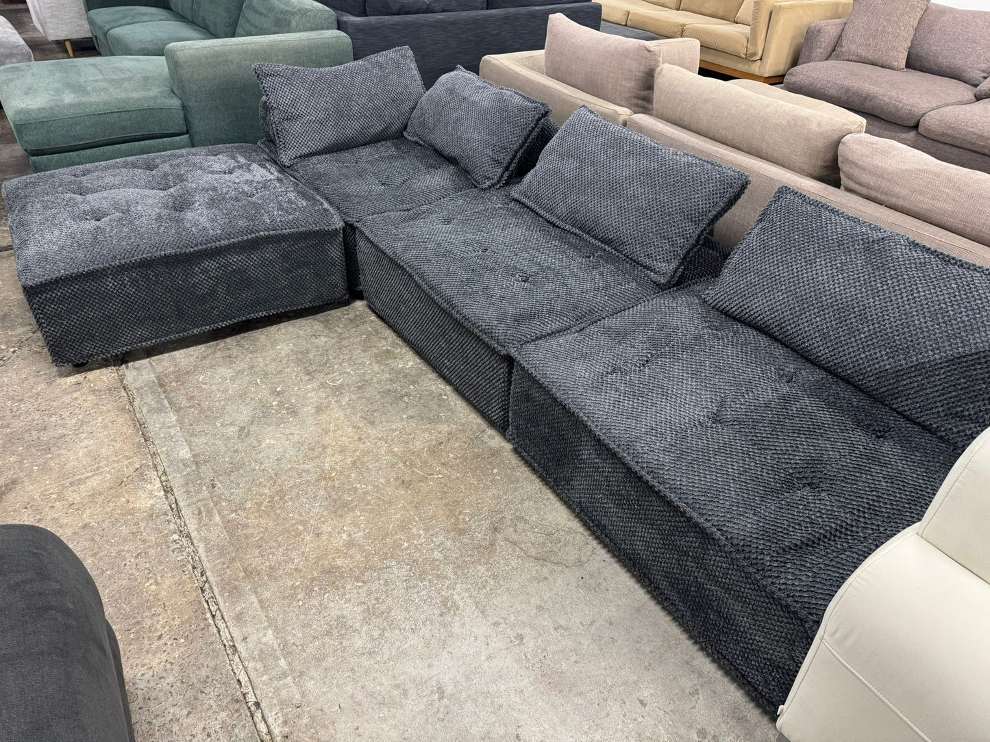 ⭐️ Modular Sofa with Ottoman | Pre-owned – Steam cleaned | SYDNEY WIDE DELIVERY