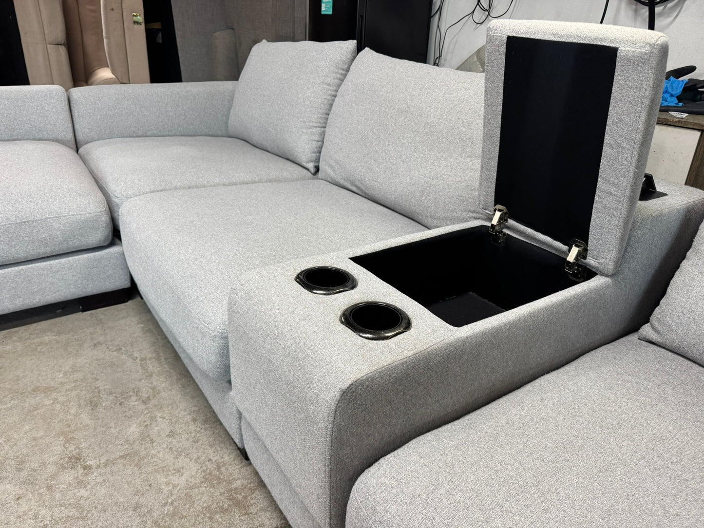 ⭐️ Modular Sofa with Reversible chaise | Pre-owned – Steam cleaned | SYDNEY WIDE DELIVERY