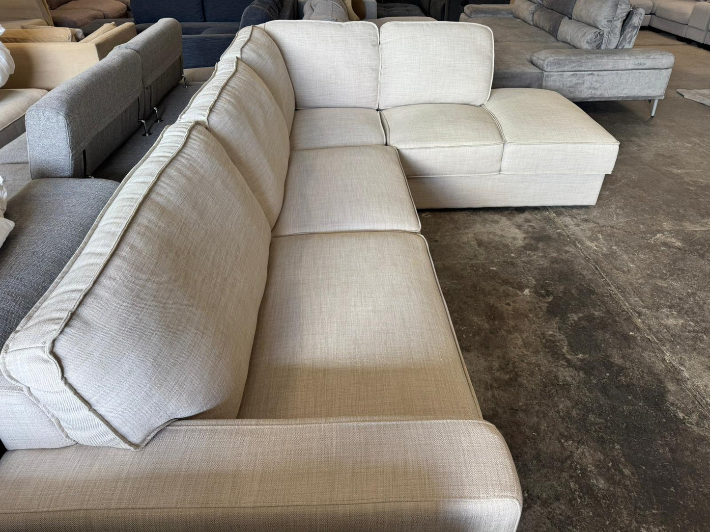⭐️James Lane Corner Couch| Pre-owned – Steam cleaned | SYDNEY WIDE DELIVERY
