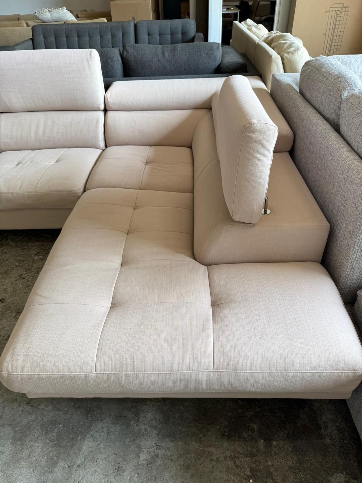 ⭐️ Harvey Norman Beige L-shape with Adjustable Headrest | Pre-owned – Steam cleaned | SYDNEY WIDE DELIVERY