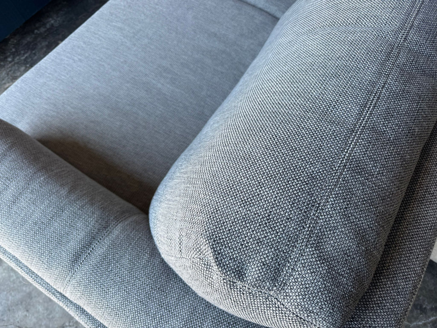⭐️Lounge Lovers 3 seater sofa | Pre-owned – Steam cleaned | SYDNEY WIDE DELIVERY