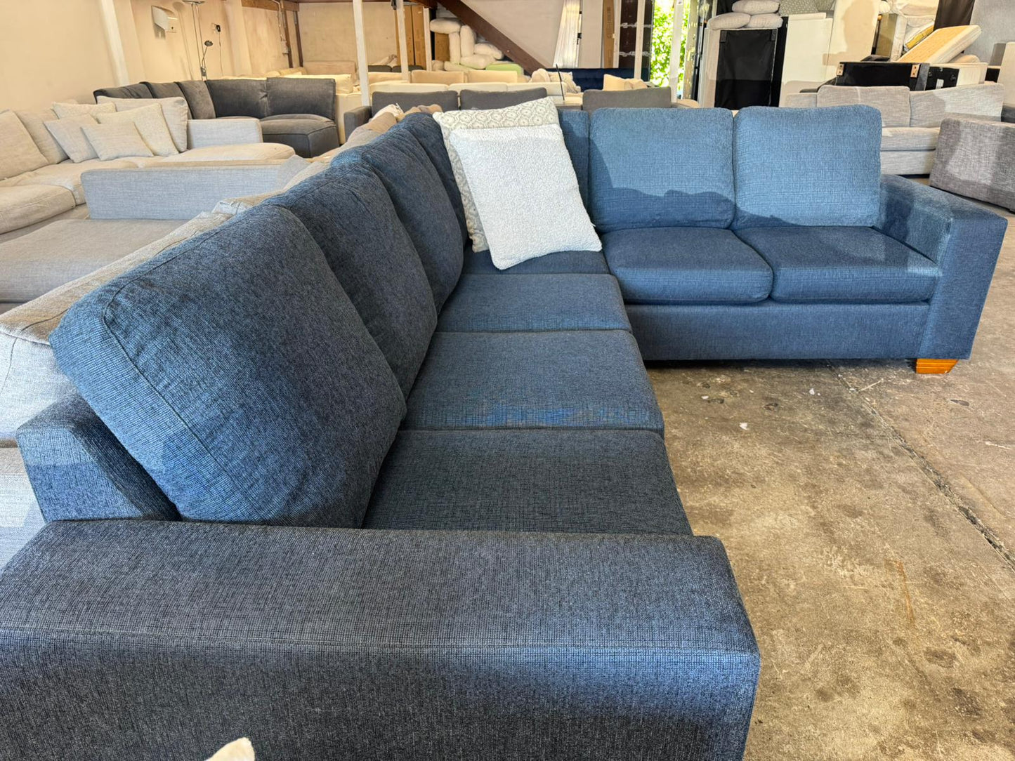 ⭐️ Blue Corner Sofa | Pre-owned – Steam cleaned | SYDNEY WIDE DELIVERY