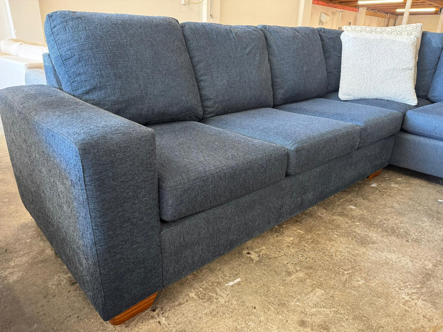 ⭐️ Blue Corner Sofa | Pre-owned – Steam cleaned | SYDNEY WIDE DELIVERY