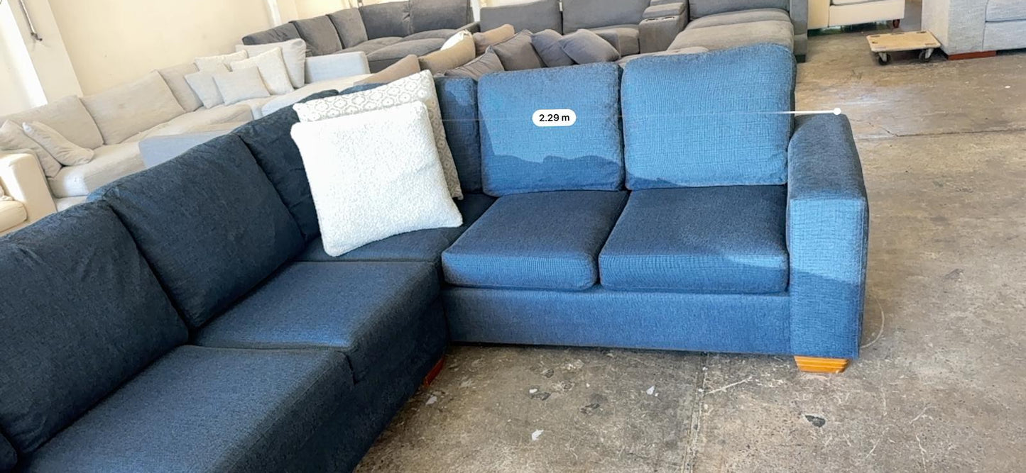 ⭐️ Blue Corner Sofa | Pre-owned – Steam cleaned | SYDNEY WIDE DELIVERY
