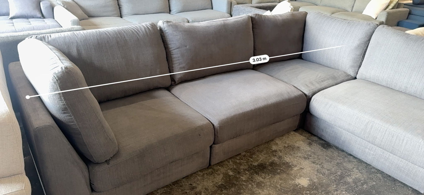 ⭐️Domayne Modular Sofa | Pre-owned – Steam cleaned | SYDNEY WIDE DELIVERY