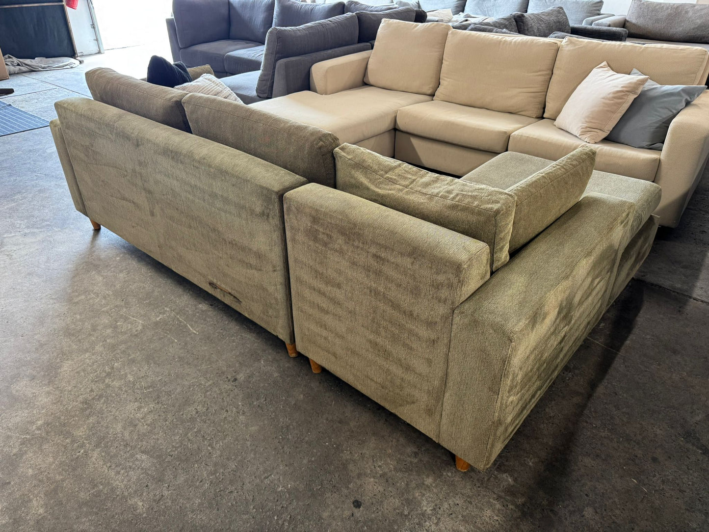 ⭐️ L-Shape sofa bed with mattress pullout | Pre-owned – Steam cleaned | SYDNEY WIDE DELIVERY
