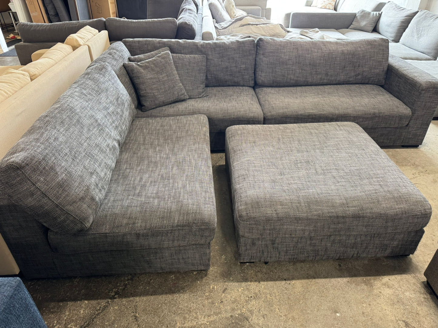 ⭐️Freedom modular sofa with ottoman | Pre-owned – Steam cleaned | SYDNEY WIDE DELIVERY