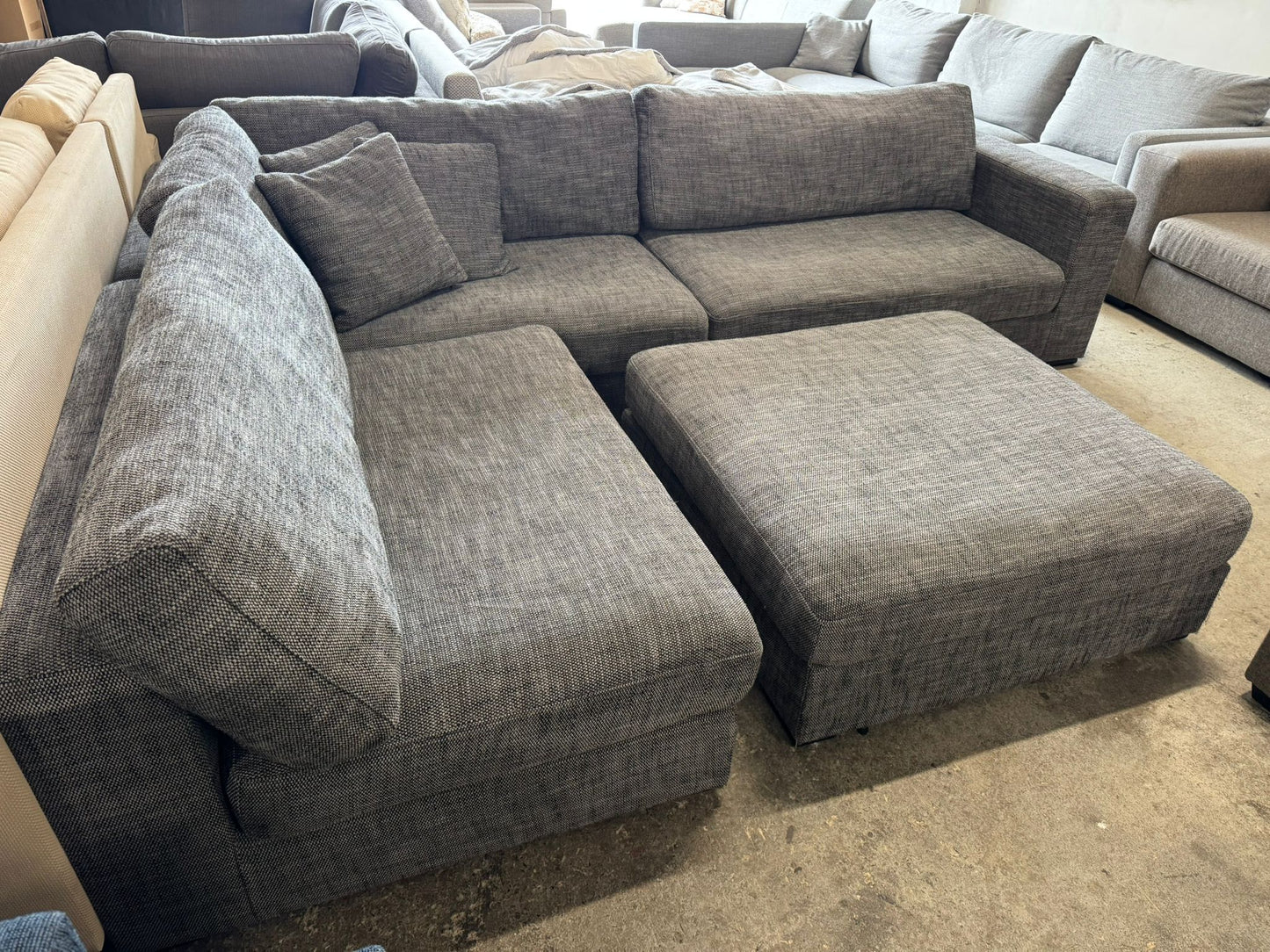 ⭐️Freedom modular sofa with ottoman | Pre-owned – Steam cleaned | SYDNEY WIDE DELIVERY