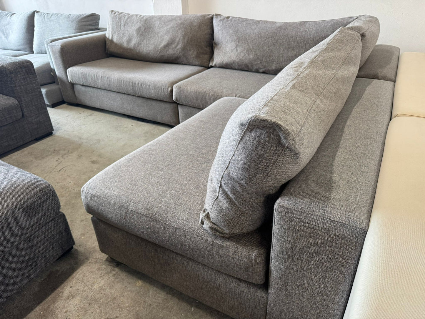 ⭐️ L-shape corner Sofa | Pre-owned – Steam cleaned | SYDNEY WIDE DELIVERY