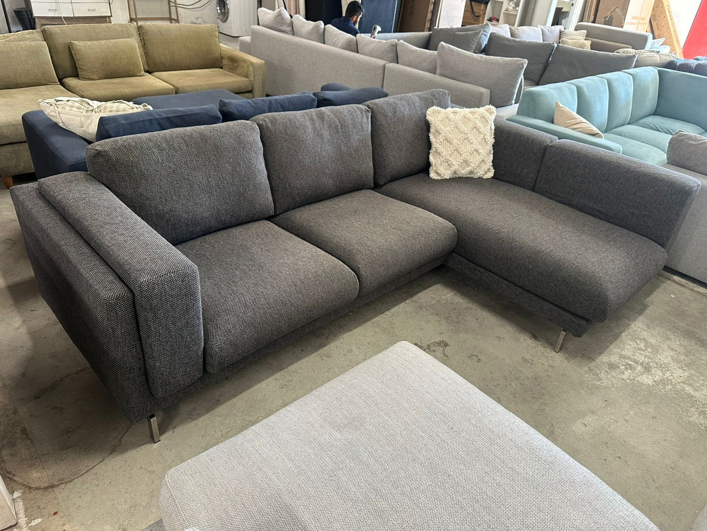 ⭐️ Charcoal grey L shape sofa | Pre-owned – Steam cleaned | SYDNEY WIDE DELIVERY