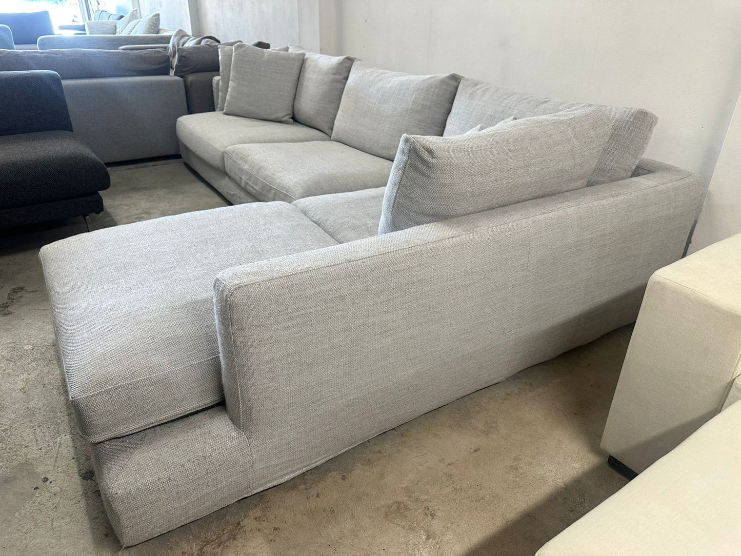 ⭐️Lounge lovers L shape sofa | Pre-owned – Steam cleaned | SYDNEY WIDE DELIVERY