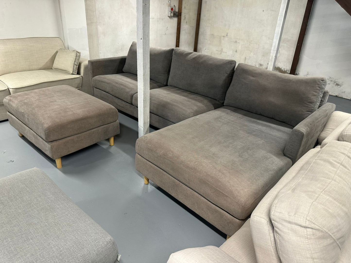 ⭐️ L-Shape sofa with ottoman | Pre-owned – Steam cleaned | SYDNEY WIDE DELIVERY