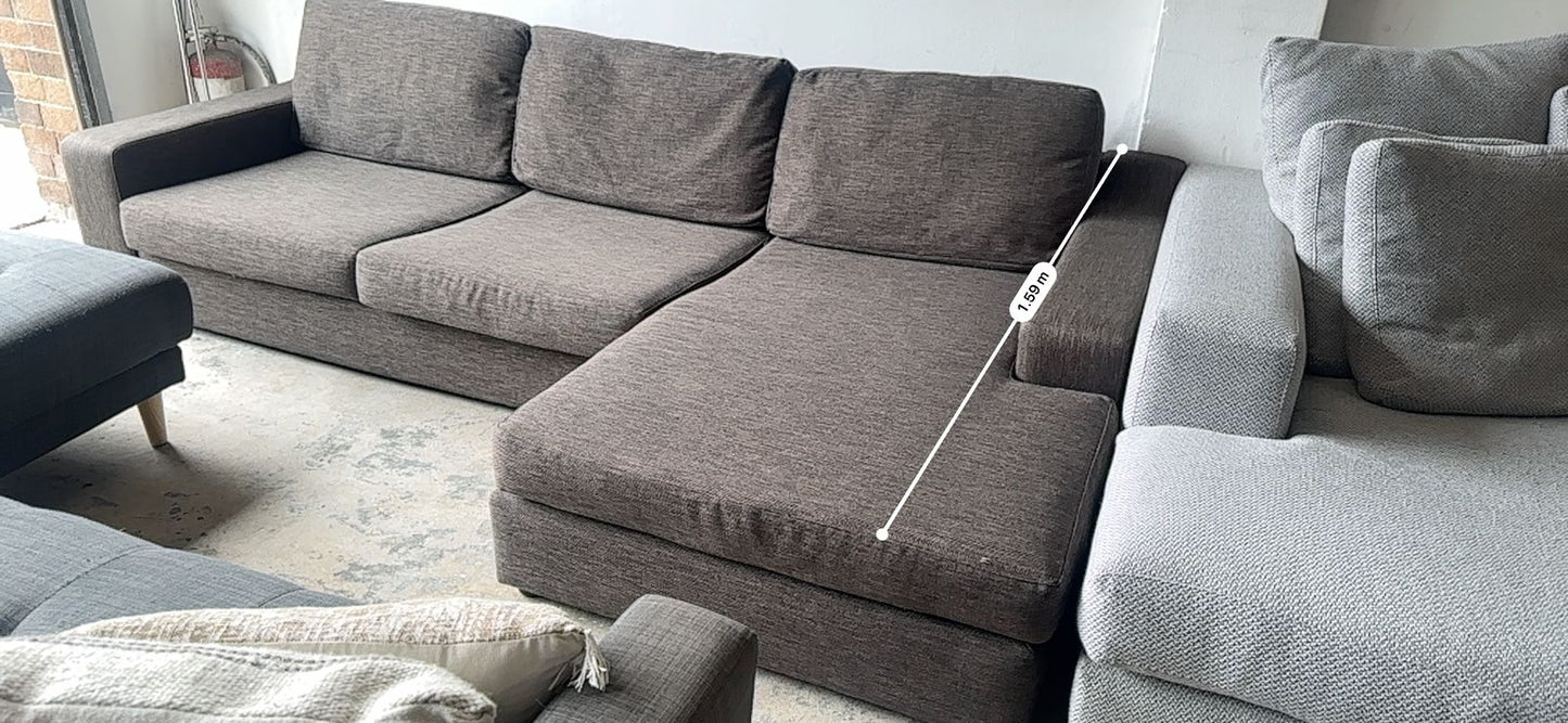 ⭐️ Brown reversible chaise sofa | Pre-owned – Steam cleaned | SYDNEY WIDE DELIVERY