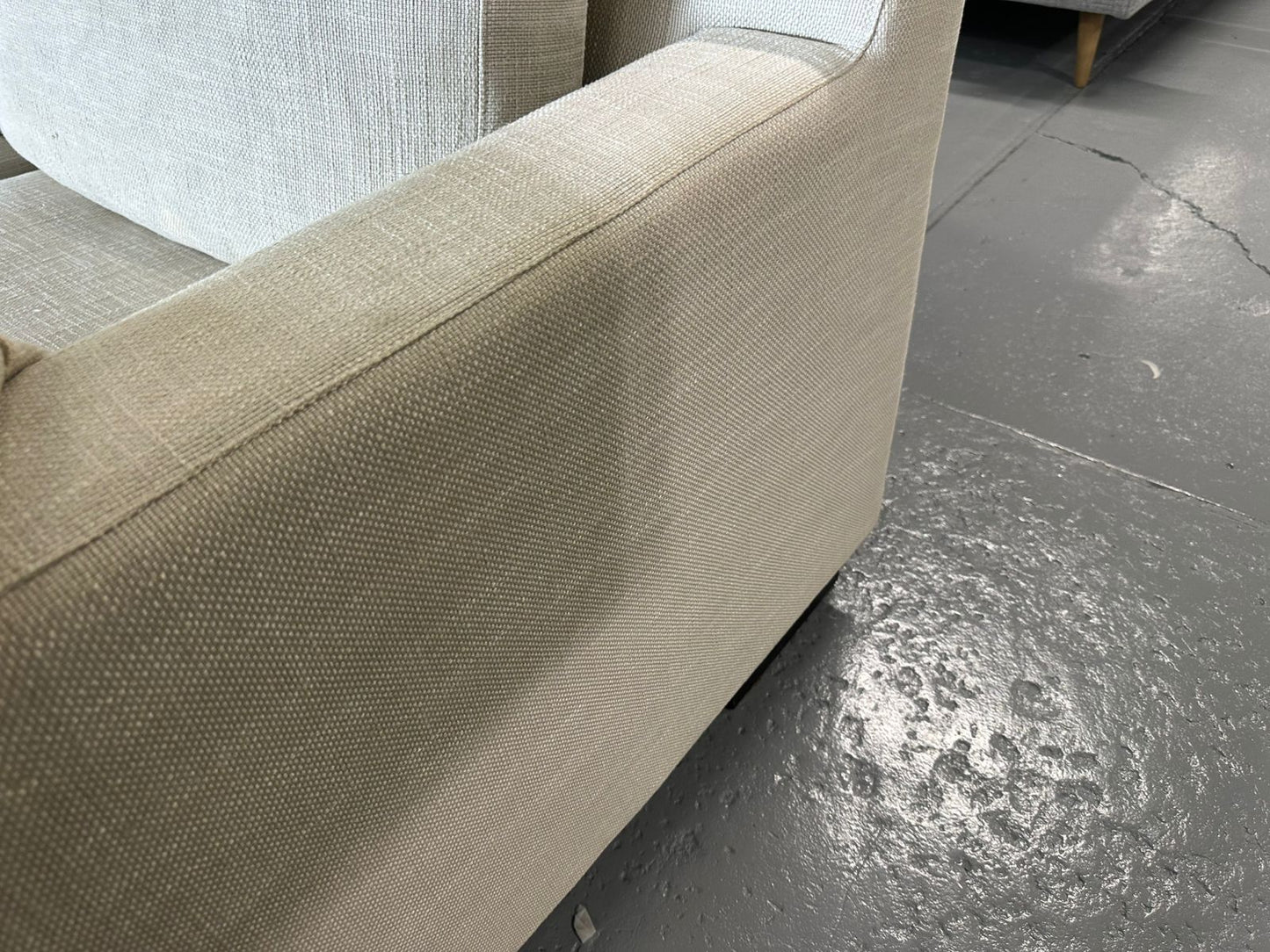 ⭐️Corner beige Sofa  | Pre-owned – Steam cleaned | SYDNEY WIDE DELIVERY