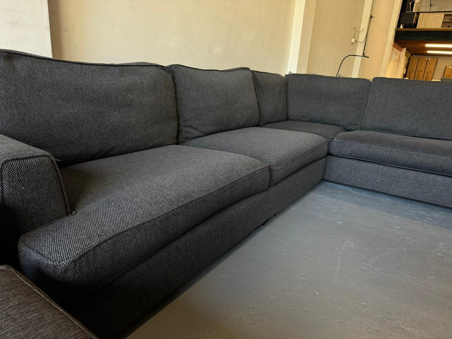 ⭐️ Charcoal L-shape Sofa | Pre-owned – Steam cleaned | SYDNEY WIDE DELIVERY