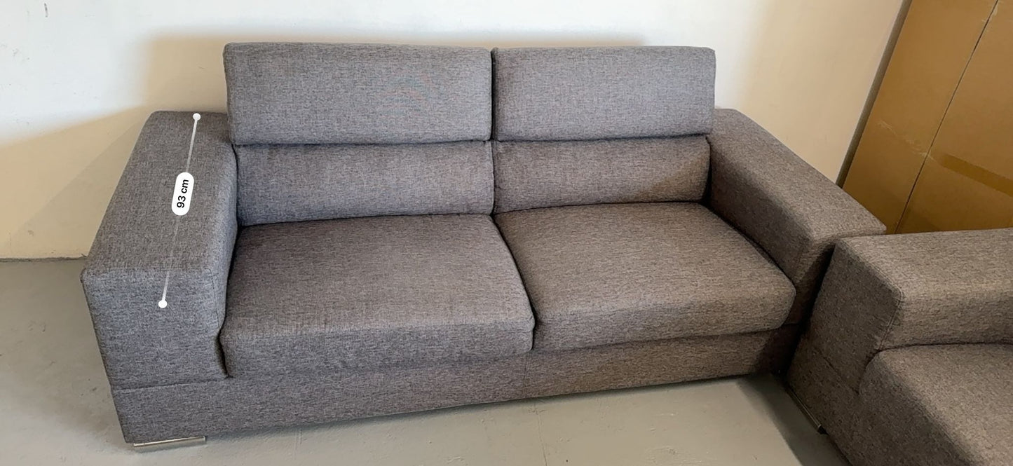 ⭐️2 seater sofa | Pre-owned – Steam cleaned | SYDNEY WIDE DELIVERY