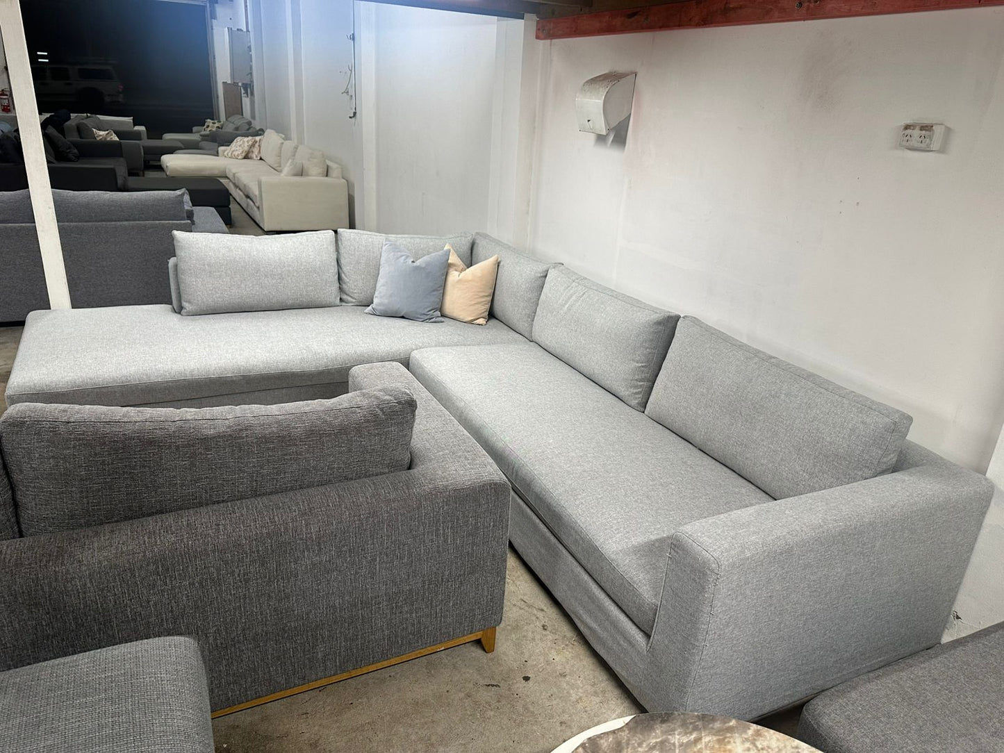 ⭐️ Australian made Corner 5 seater Sofa | Pre-owned – Like new condition | Delivery Sydney wide