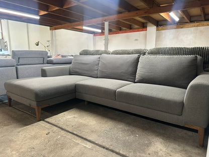 ⭐️ Nick Scali L-shape Sofa | Pre-owned - Like new condition | Delivery Sydney wide