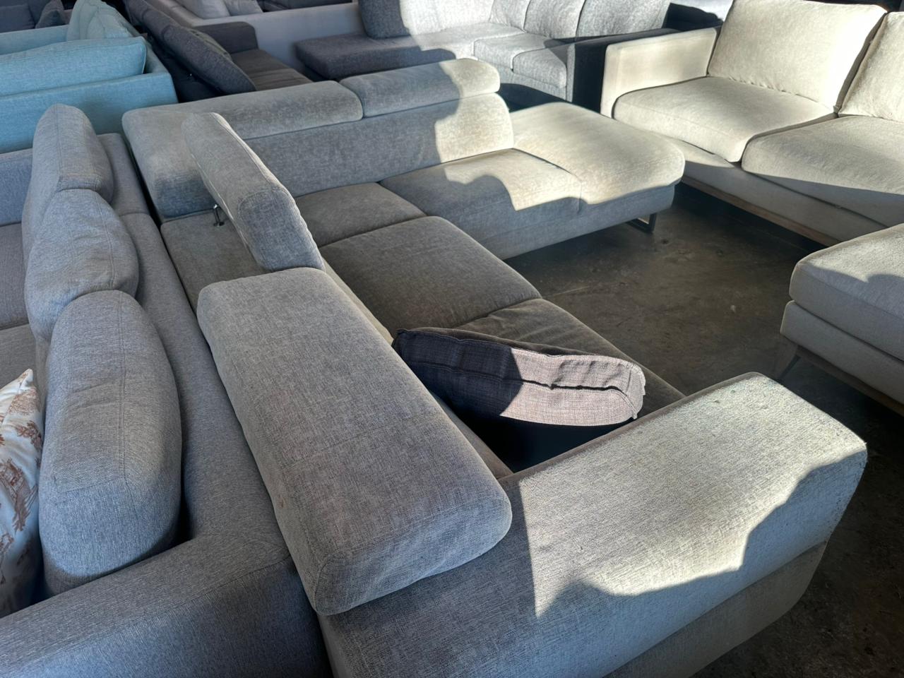 ⭐️ Nick Scali adjustable headrest Corner Sofa | Pre-owned - Like new condition | Delivery Sydney wide