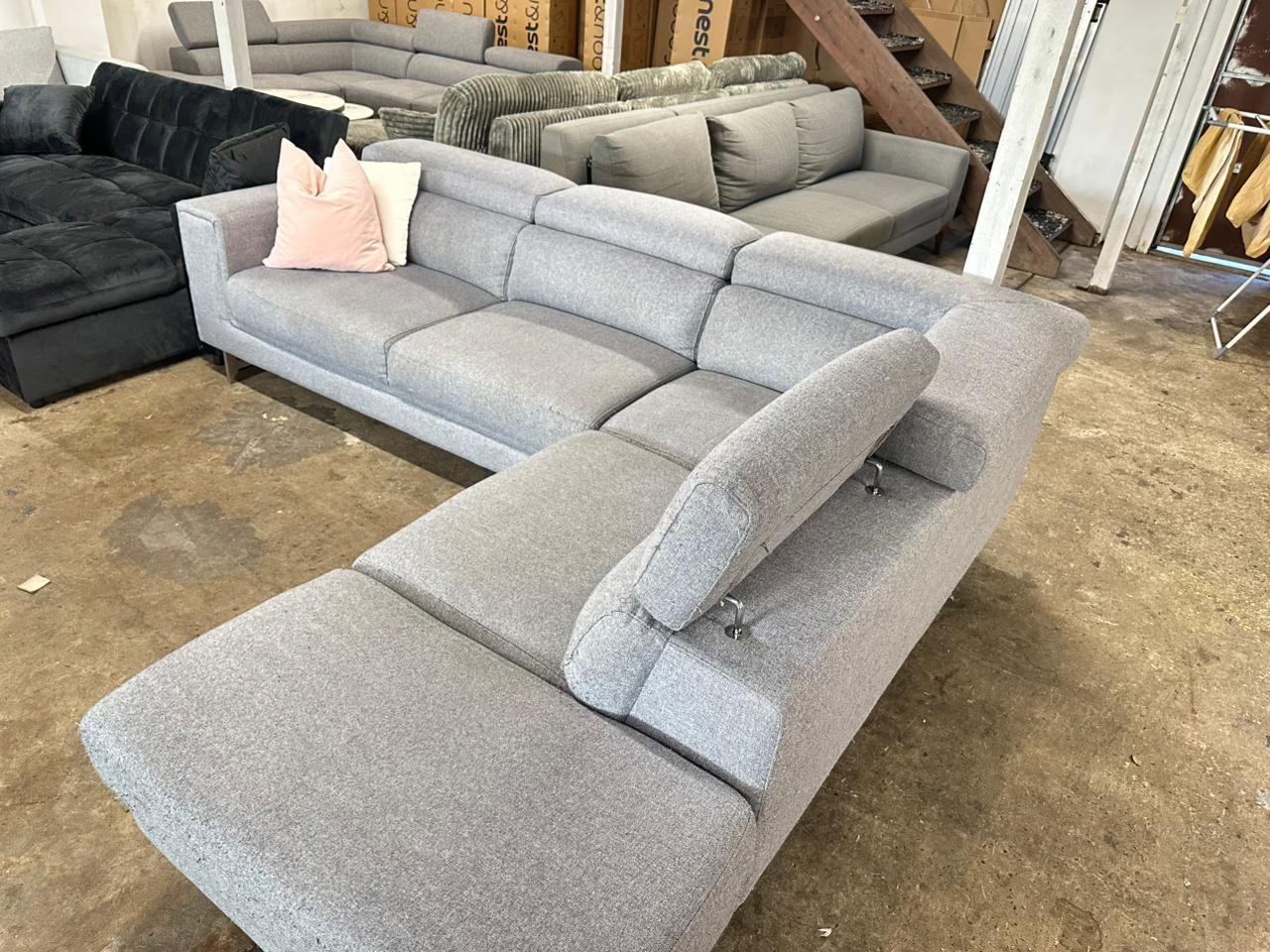 ⭐️ Nick Scali adjustable headrest Corner Sofa | Pre-owned - Like new condition | Delivery Sydney wide