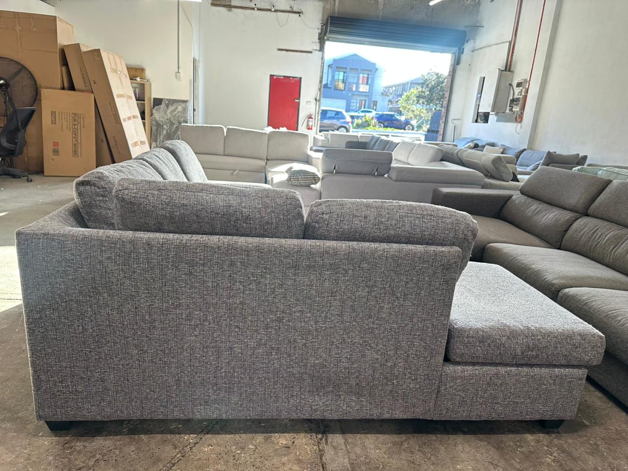 ⭐️ Corner sofa | Pre-owned - Like new condition | Delivery Sydney wide
