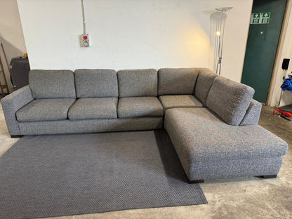 ⭐️ Freedom Charcoal L -SHAPE Sofa | Pre-owned – Steam cleaned | SYDNEY WIDE DELIVERY