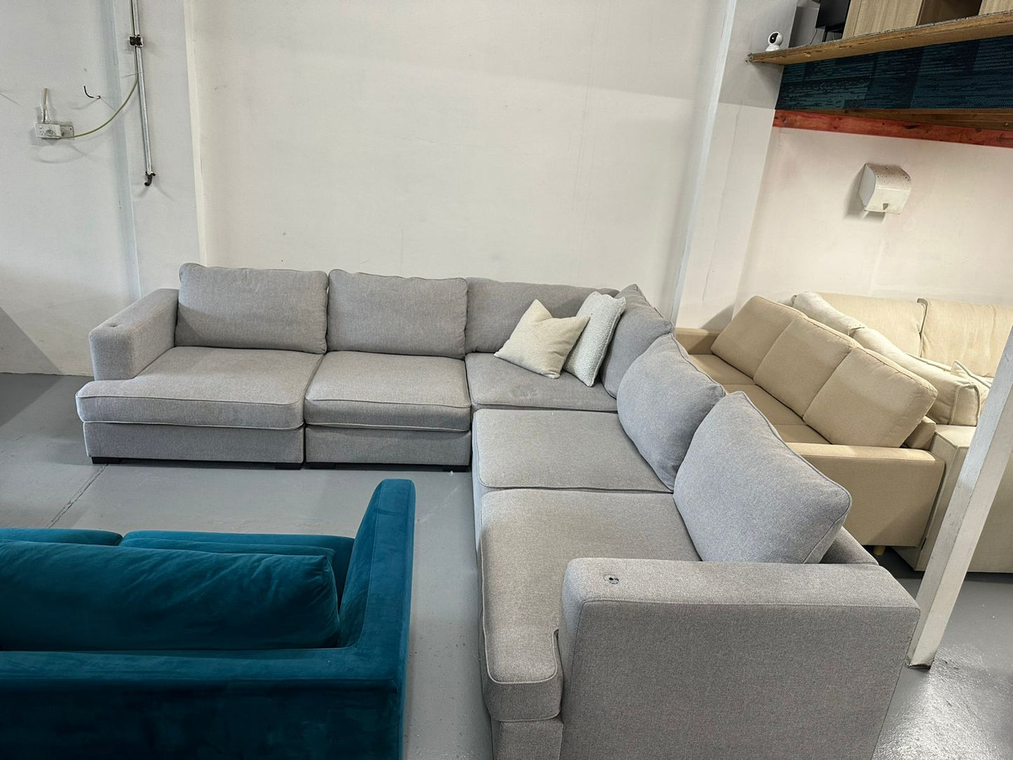 ⭐️Davini grey corner modular lounge | Pre-owned – Steam cleaned | SYDNEY WIDE DELIVERY