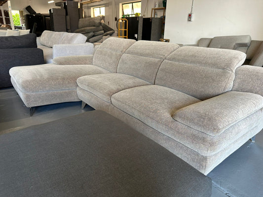 ⭐️Nick Scali Adjustable headrest sofa | Pre-owned – Steam cleaned | SYDNEY WIDE DELIVERY