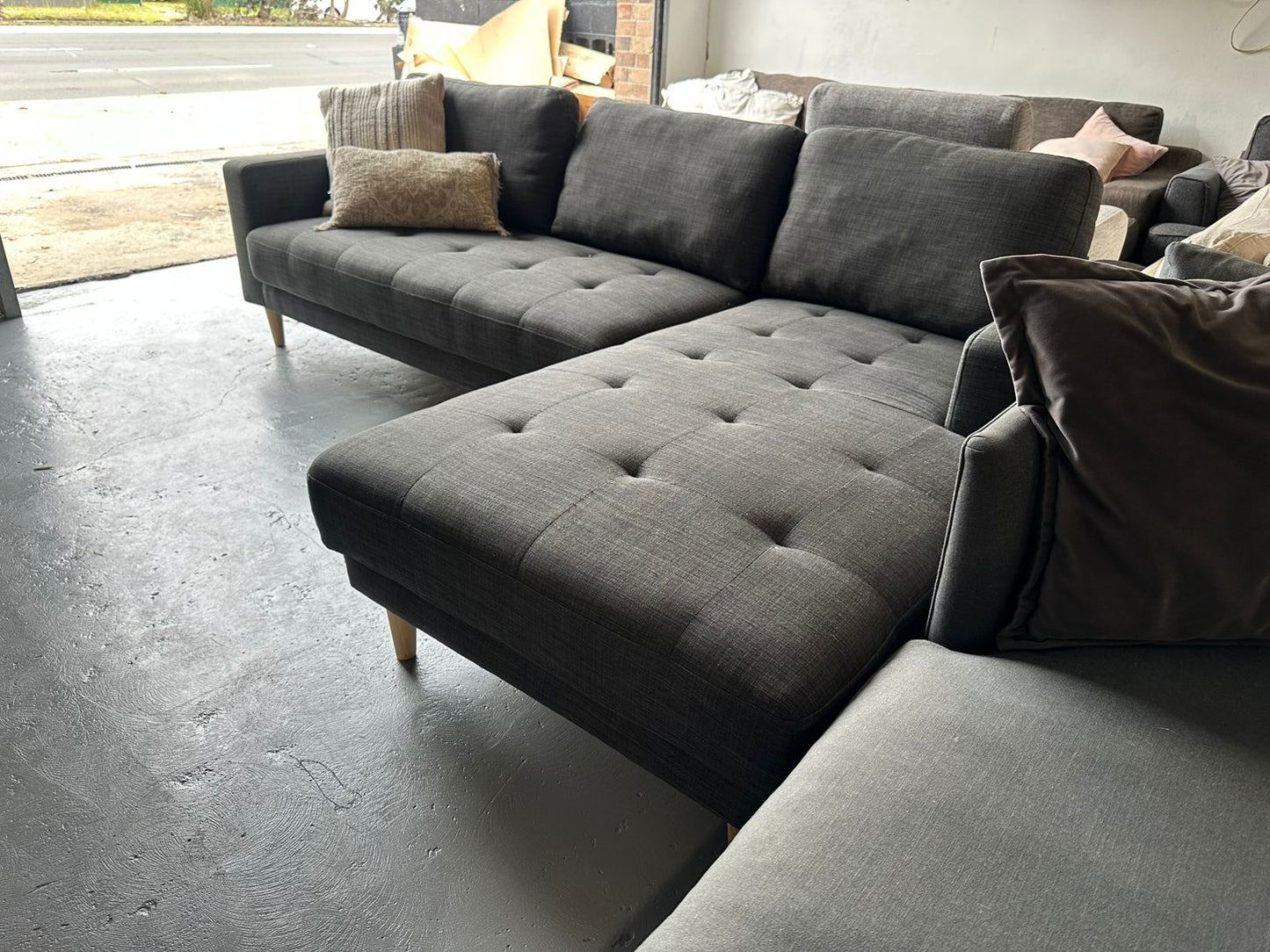 ⭐️ Charcoal L-shape Sofa | Pre-owned – Steam cleaned | SYDNEY WIDE DELIVERY