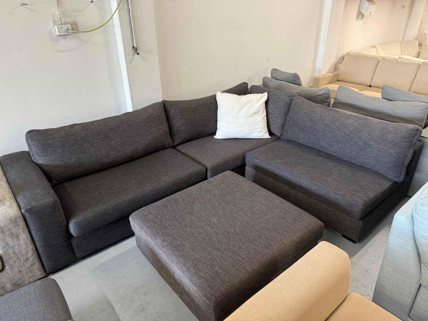 ⭐️ Charcoal modular L shape with ottoman  | Pre-owned – Steam cleaned | SYDNEY WIDE DELIVERY