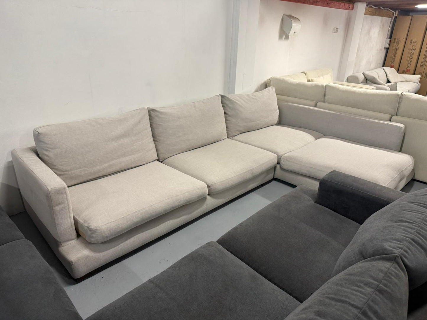 ⭐️ Freedom Long Island Sofa | Pre-owned – Steam cleaned | SYDNEY WIDE DELIVERY