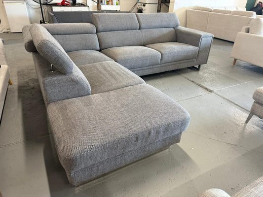 ⭐️ Nick Scali Adjustable headrest sofa | Pre-owned – Steam cleaned | SYDNEY WIDE DELIVERY