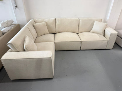 🌟 Nest Nook Beige Velora Couch – BRAND NEW 🌟