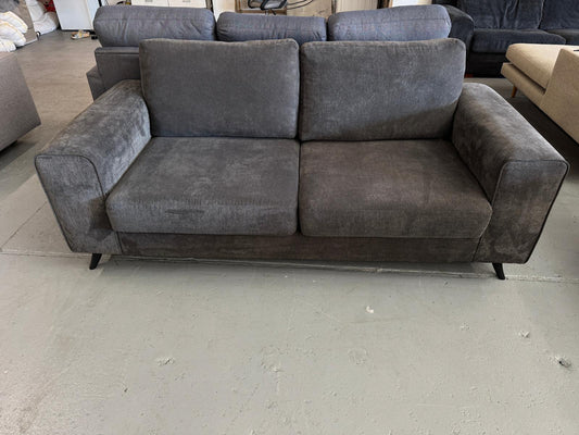 ⭐️Harvey norman 2.5 seater sofa| Pre-owned – Steam cleaned | SYDNEY WIDE DELIVERY