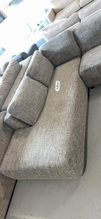 ⭐️FocusOn Furniture L-shape Sofa | Pre-owned – Steam cleaned | SYDNEY WIDE DELIVERY