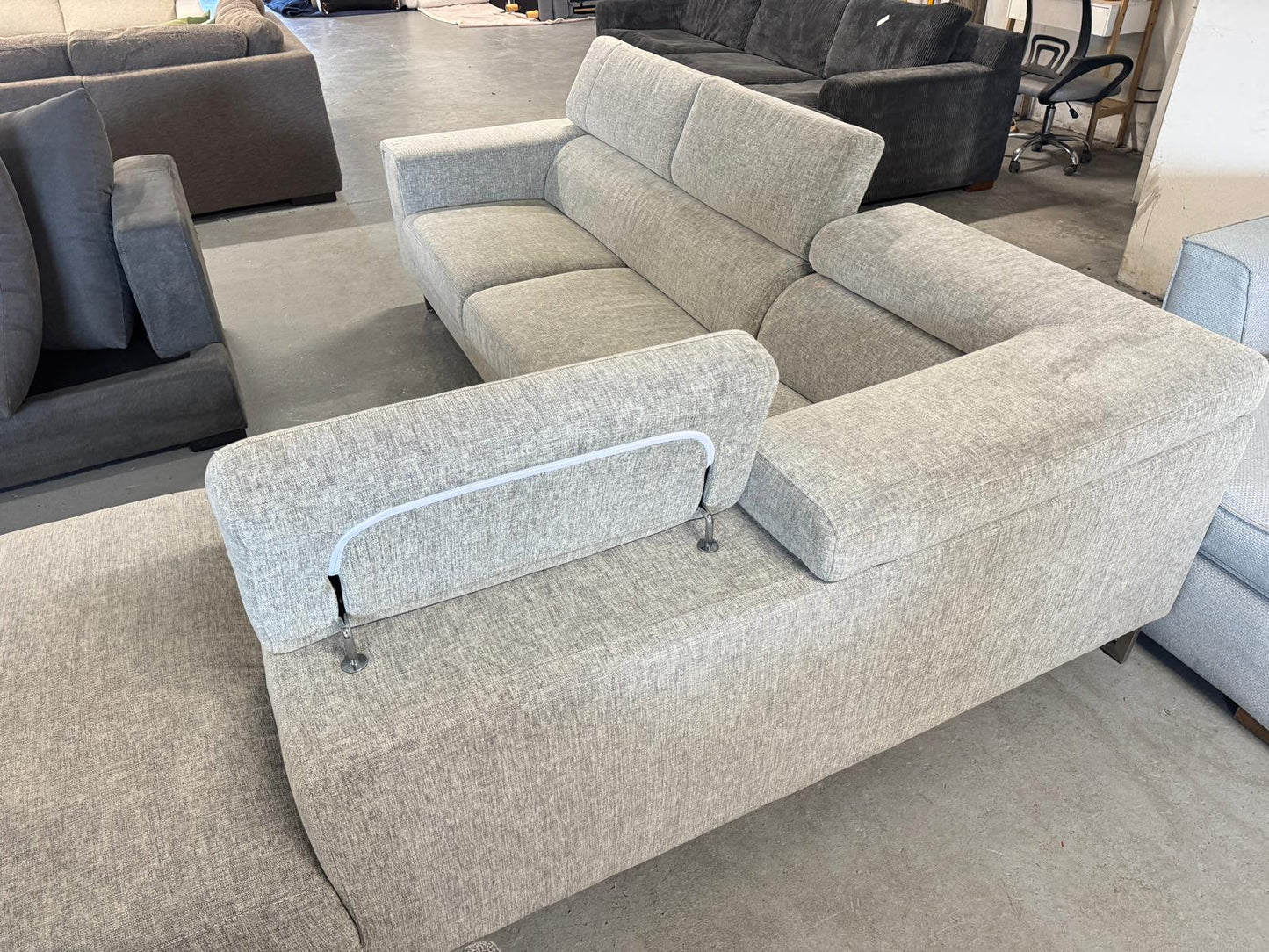 ⭐️Nick Scali L-shape sofa| Pre-owned – Steam cleaned | SYDNEY WIDE DELIVERY