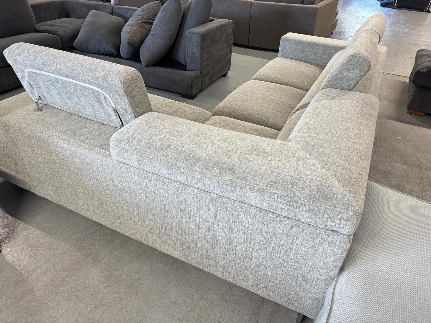 ⭐️Nick Scali L-shape sofa| Pre-owned – Steam cleaned | SYDNEY WIDE DELIVERY